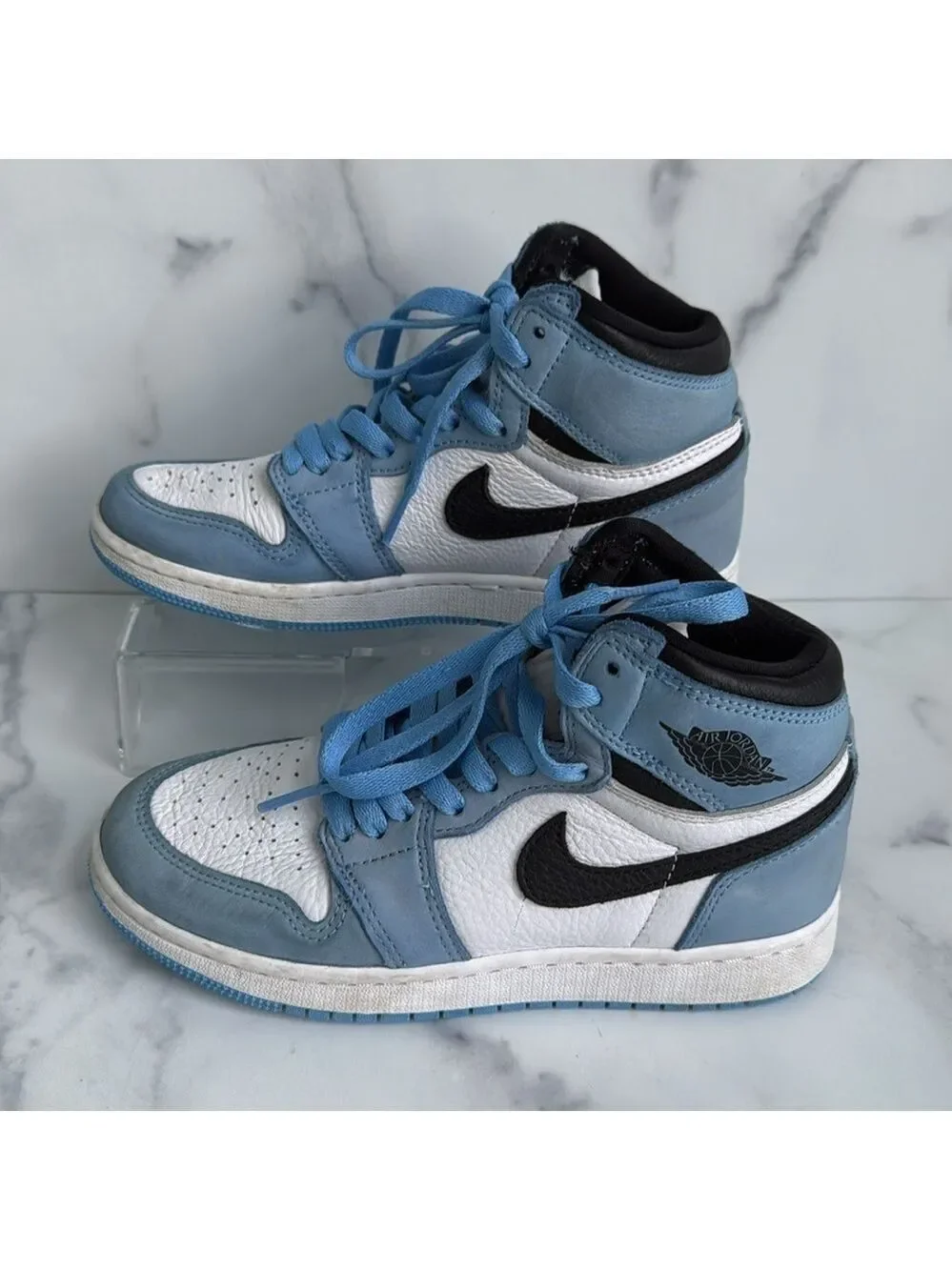 Nike Air Jordan 1 Retro High OG University Blue Size 4Y Unisex